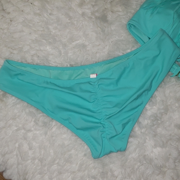 Victoria secret 2 piece bathing suit - Picture 2 of 6